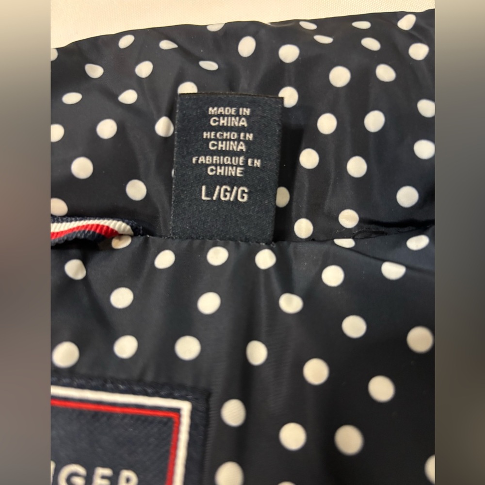 NEW WOMENS TOMMY HILFIGER NAVY BLUE AND WHITE POLKA DOT PUFFER VEST SZ L - Picture 6 of 15